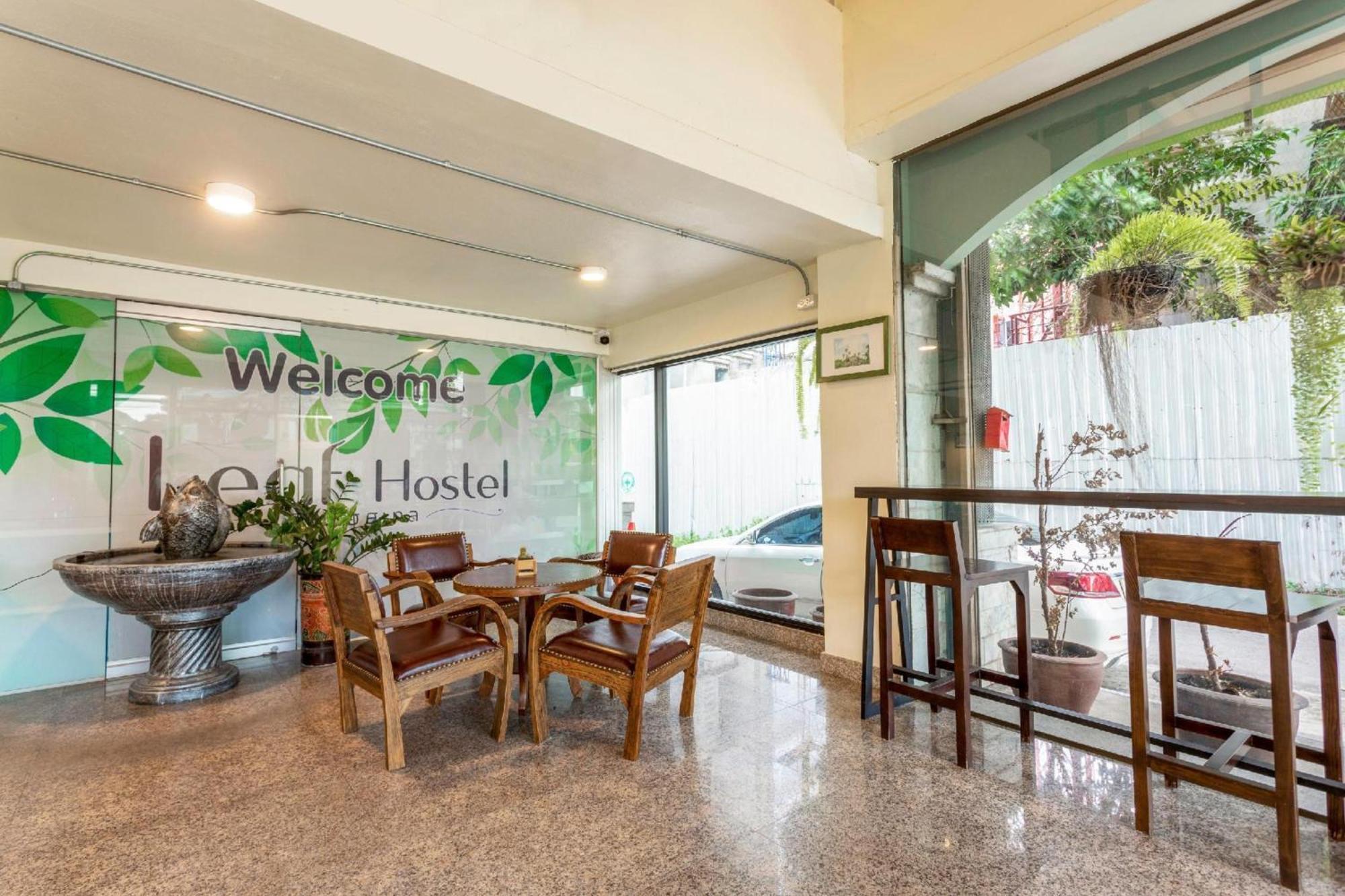 Oyo 928 Leaf Hostel Chiang Mai Exterior photo